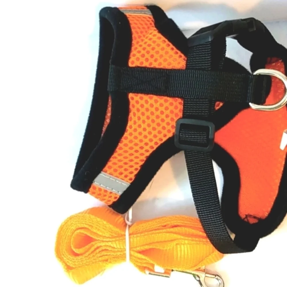 SMALL PET HARNESS VEST WITH LEASH ORANGE AND BLACK SIZE SMALL NWT